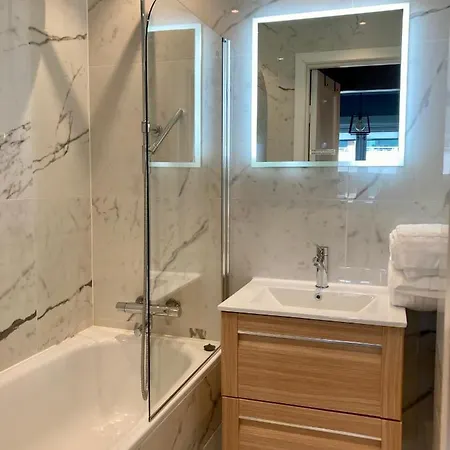 Majorstua, Charming And Modern 2 Bedroom *