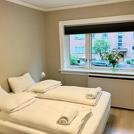 Majorstua, Charming And Modern 3 Bedroom Apartman Oslo