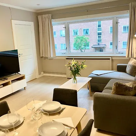 Majorstua, Charming And Modern 3 Bedroom Oslo