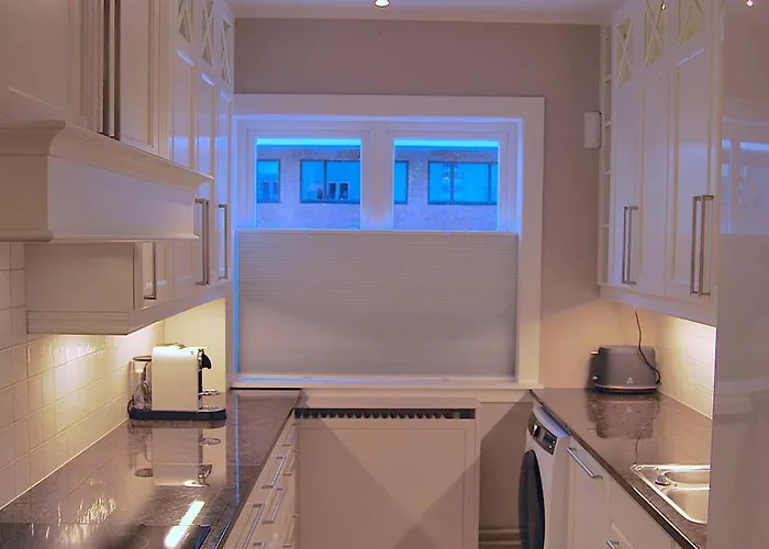 Majorstua, Charming And Modern 3 Bedroom Apartamento Oslo